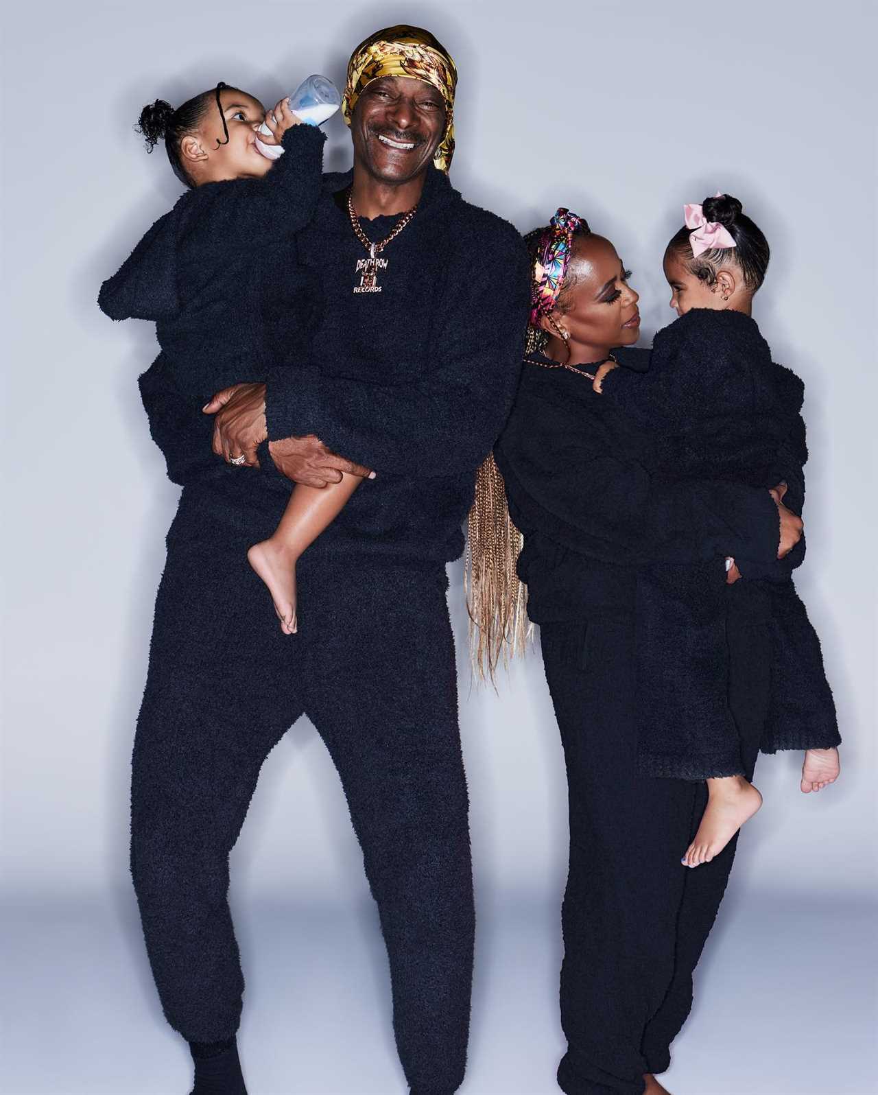 Kardashian fans floored after Kim hires Snoop Dogg and his entire family to model new Skims campaign