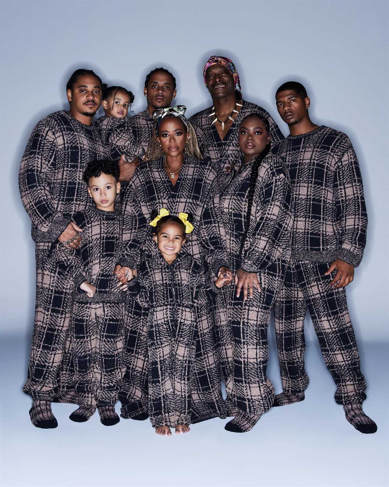 Kardashian fans floored after Kim hires Snoop Dogg and his entire family to model new Skims campaign