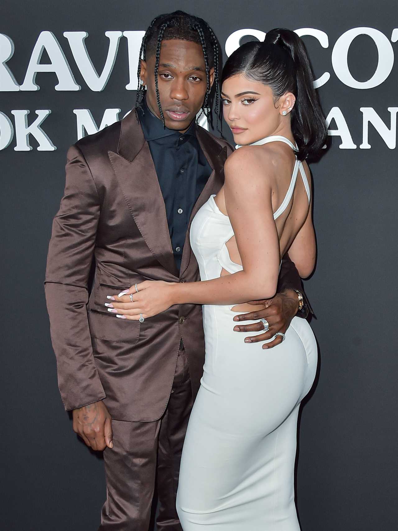 Kardashian fans slam ’embarrassing’ Kylie Jenner after star tags baby daddy Travis Scott in NSFW spot for resurfaced pic