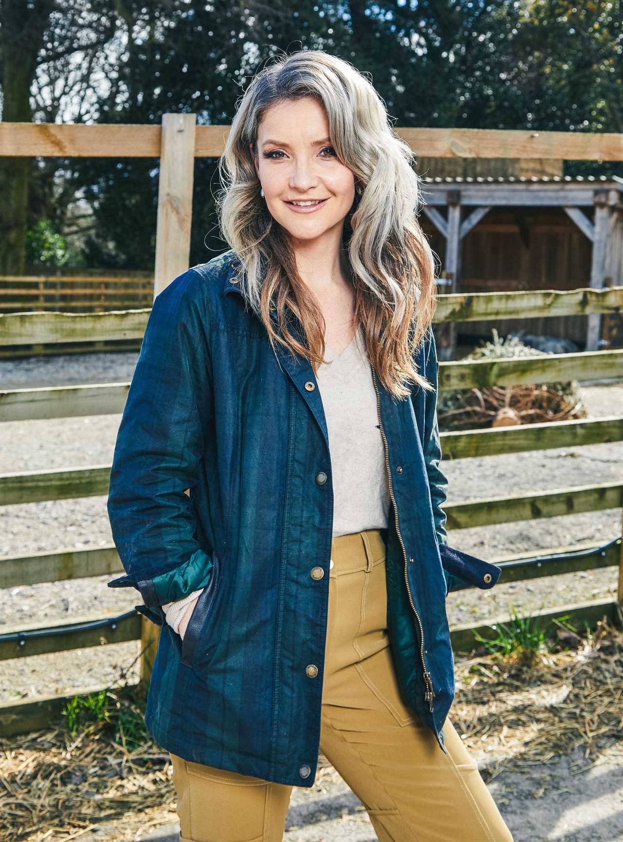 Winter on the Farm fans all say the same thing about Helen Skelton as Channel 5 show returns