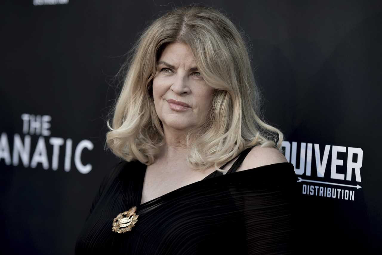 Tragic last appearance of Cheers star Kirstie Alley who looked ‘amazing’ just 12 weeks before sudden cancer death