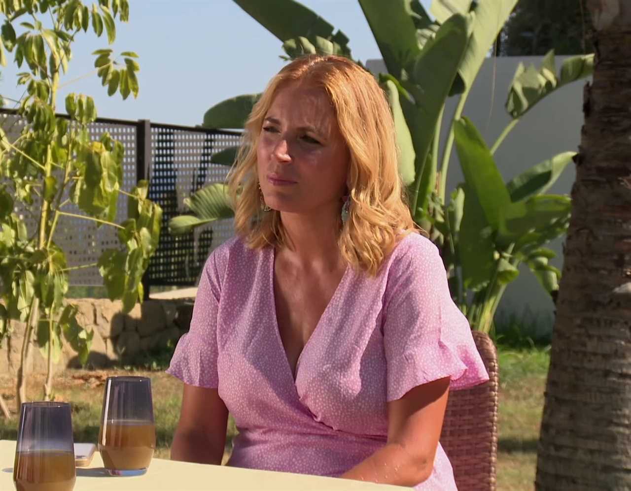 A Place In The Sun fans turn on ‘cheeky’ househunters saying they ‘p***ed off’ host Jasmine Harman