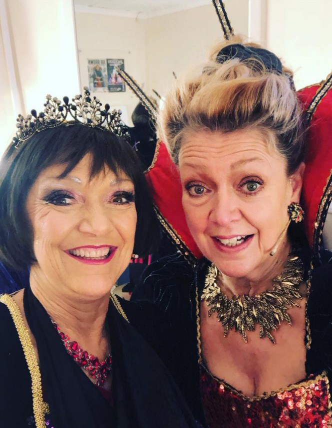 EastEnders star Gillian Wright rushed to hospital after nasty panto accident