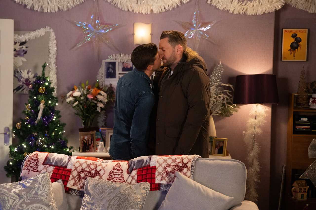 Shock Coronation Street Christmas betrayal as friend seduces a pal’s boyfriend