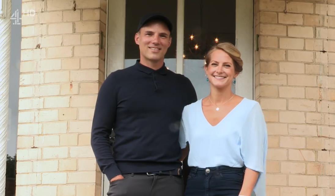 A Place in the Sun fans rip into ‘pretentious, time-wasting’ house hunters after string of ‘red flags’