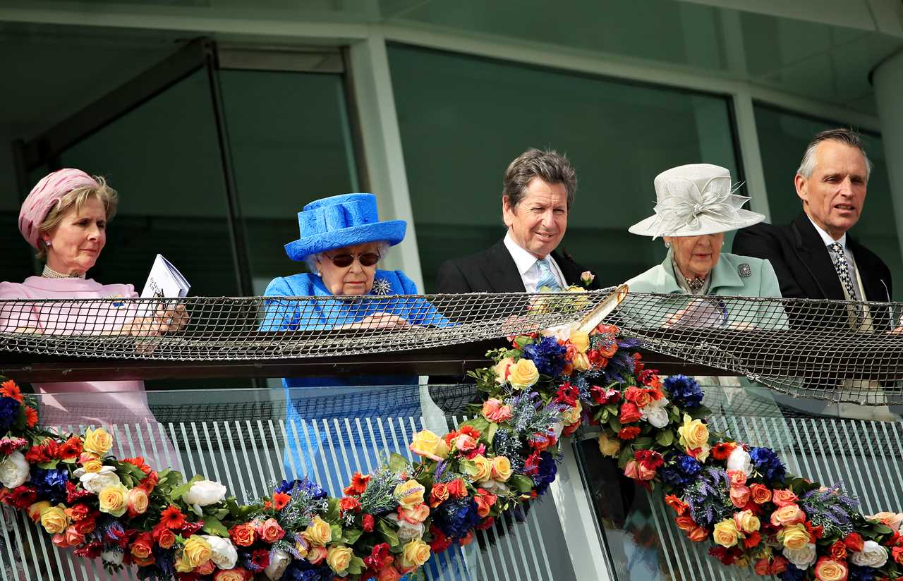 The Queen’s favourite horse Royal Applause dies aged 29 in sad Christmas news for The King and Royal Family