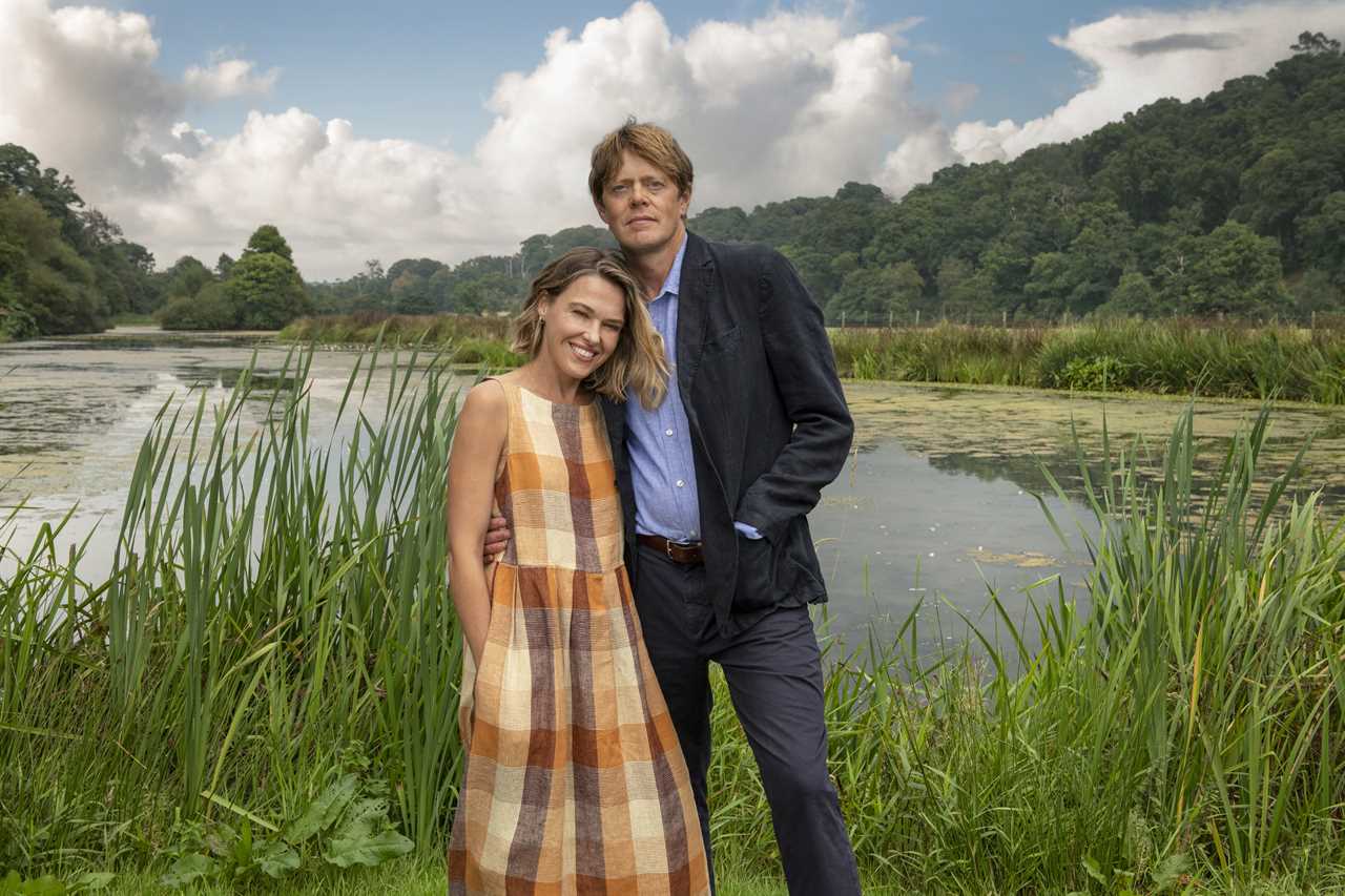 Beyond Paradise boss reveals all the major changes to Death in Paradise spin-off as Kris Marshall reprises role