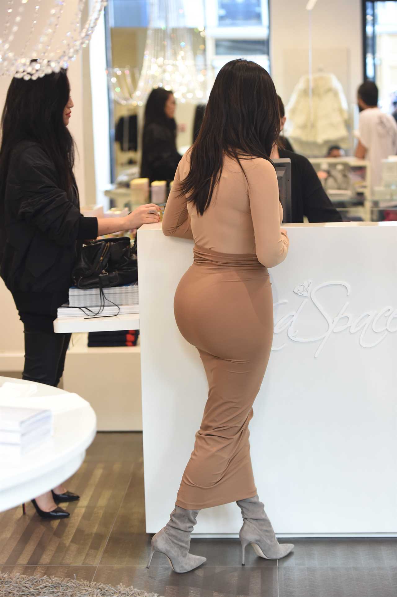 Kardashian fans are concerned after Kim’s butt completely disappears in startling new photo after drastic weight loss