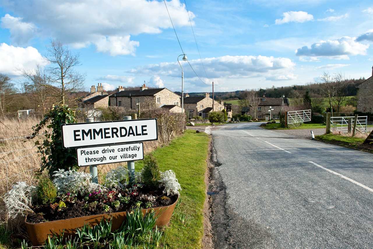 Emmerdale fans predict sick incest romp as they beg soap writers ‘don’t go there!’