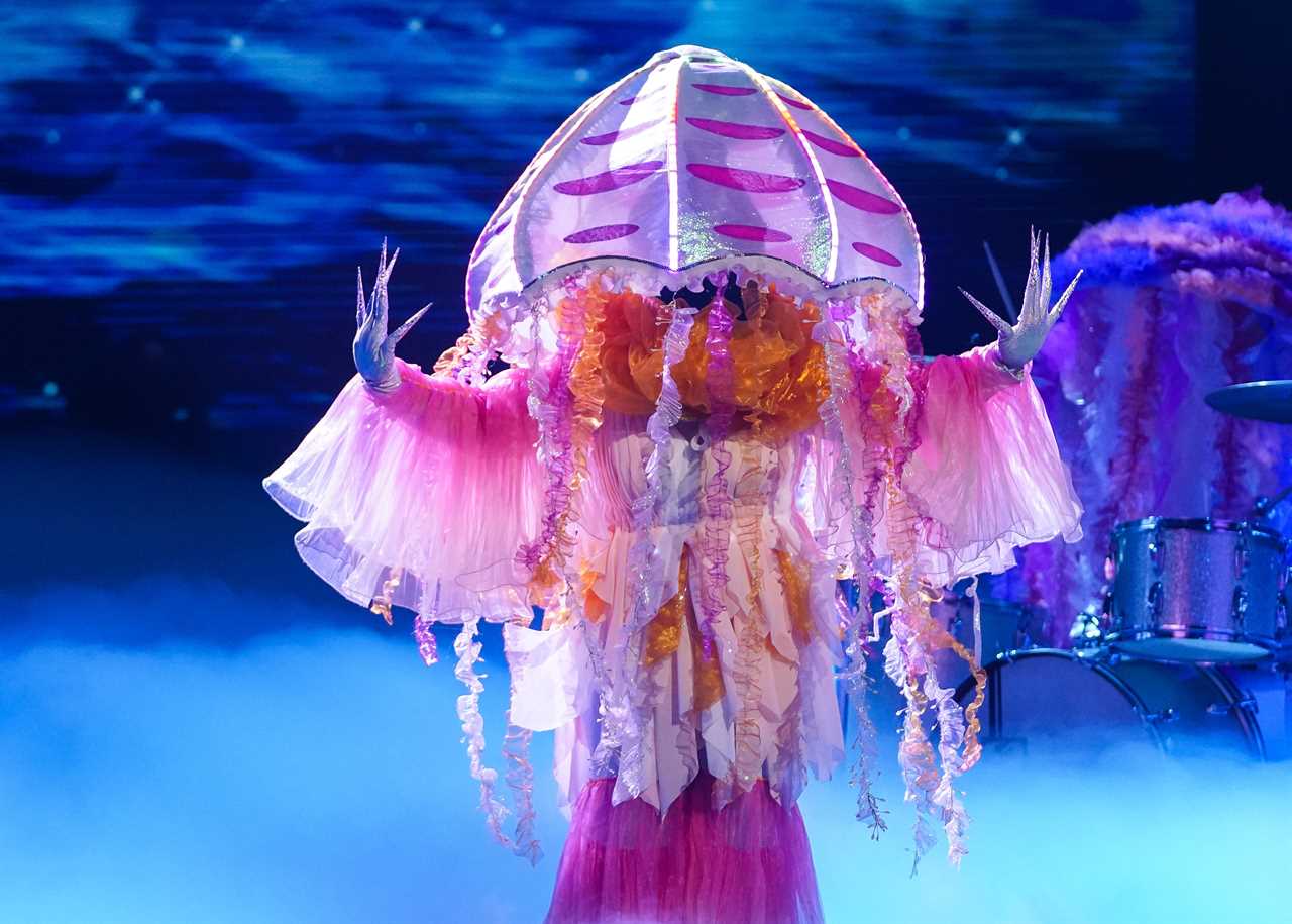 Masked Singer fans convinced huge pop star is Jellyfish after belting performance at the weekend