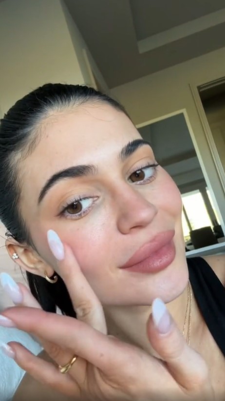 Kardashian fans think Kylie Jenner looks unrecognizable as she’s ‘overdoing her fillers’ in makeup-free new TikTok