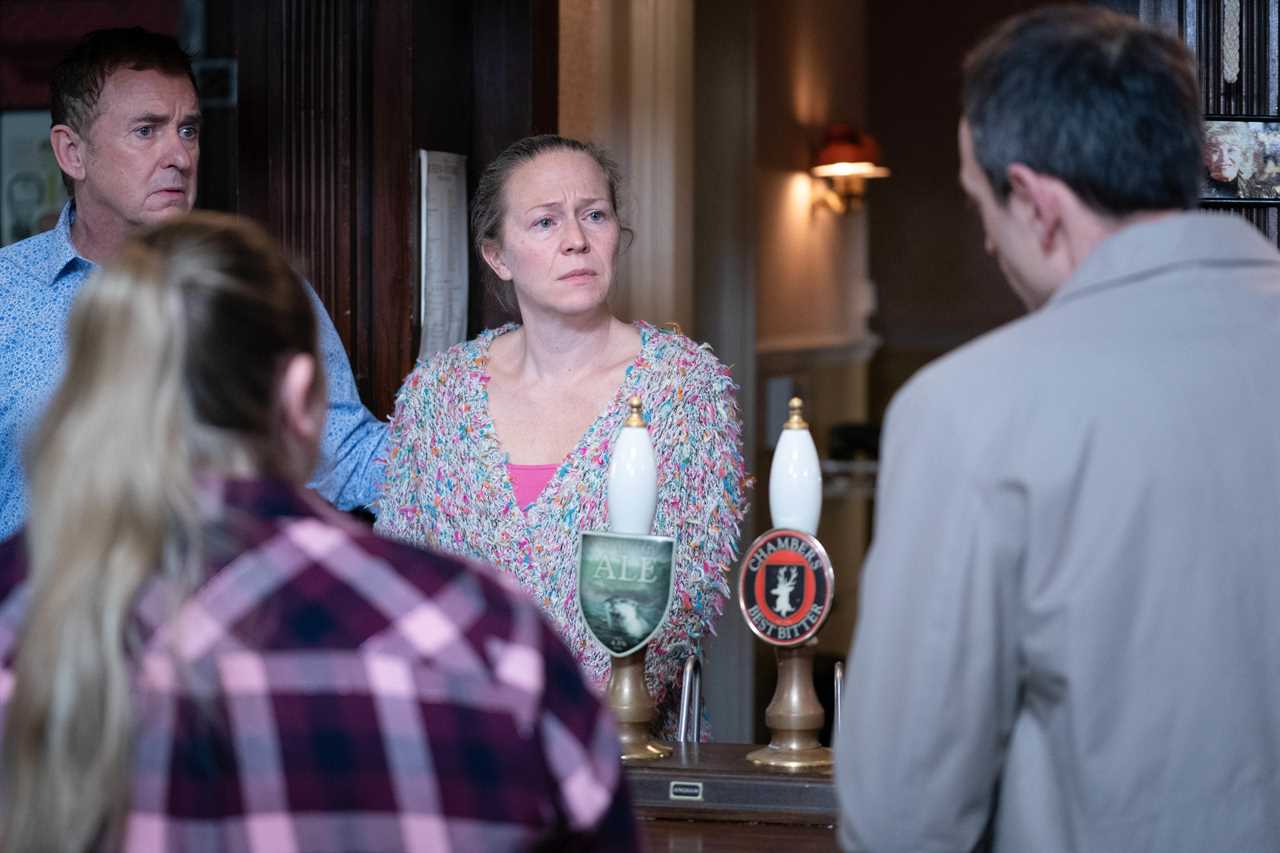 Police drop life-changing Mick Carter bombshell in EastEnders