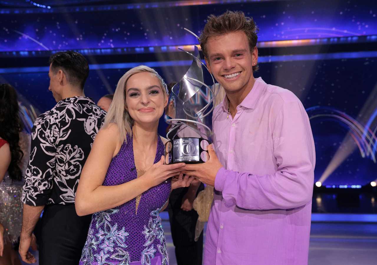 I was on Dancing On Ice and here’s how you know who’ll make it to the final, reveals pro Alex Murphy