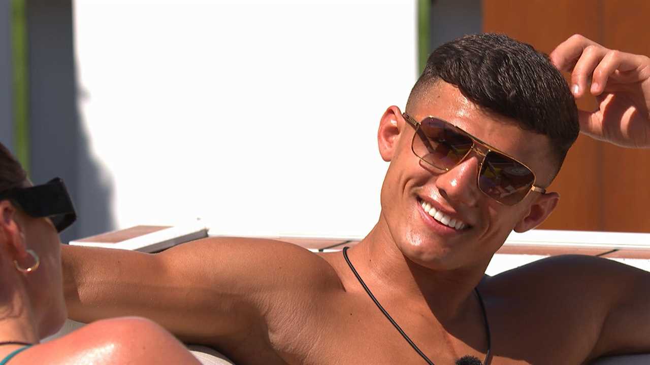 Love Island shock as Haris tries to steal stunning girl – behind ‘girlfriend’ Anna-May’s back