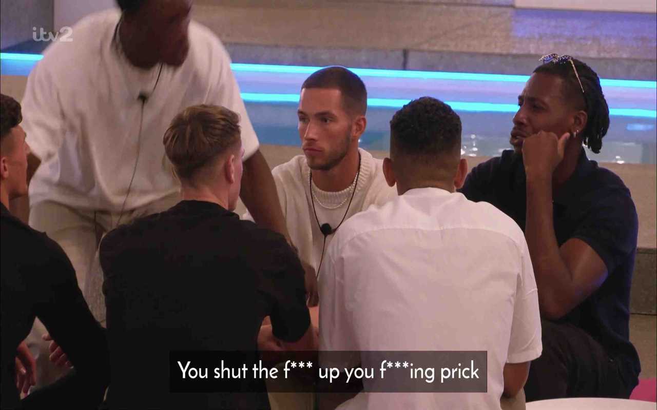 Love Island fans spot the ‘ultimate disrespect’ from Islander as David leaves