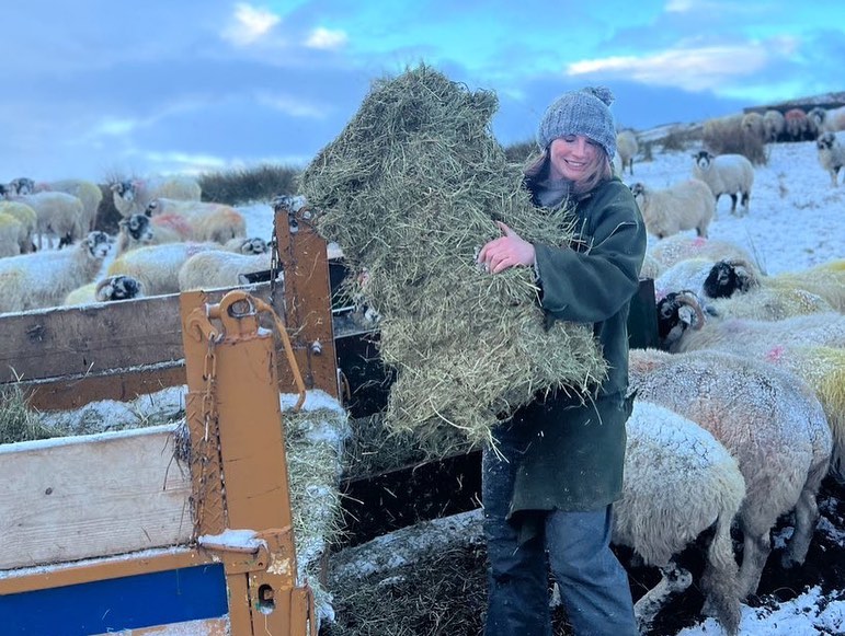 Amanda Owen charms Our Yorkshire Farm fans with pics of kids playing on frozen field