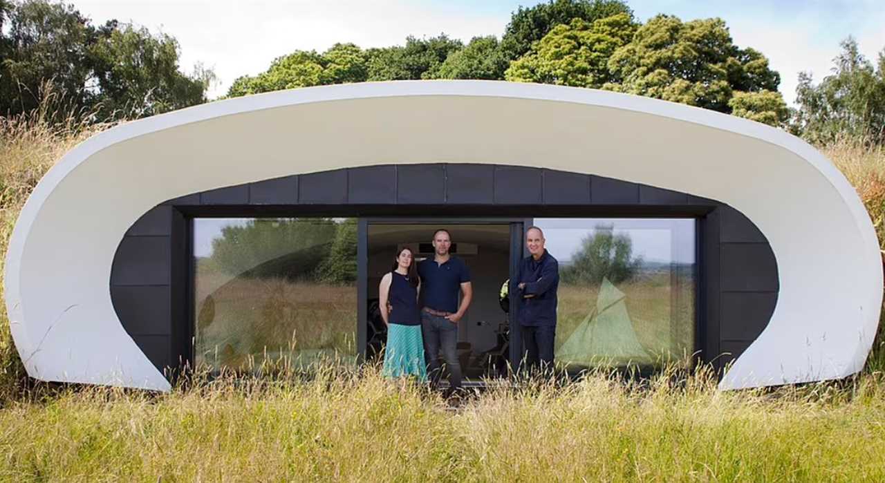 Grand Designs viewers rip into ‘smug’ navy captain’s £1million ‘Teletubbies home’ as he’s abandoned by builders