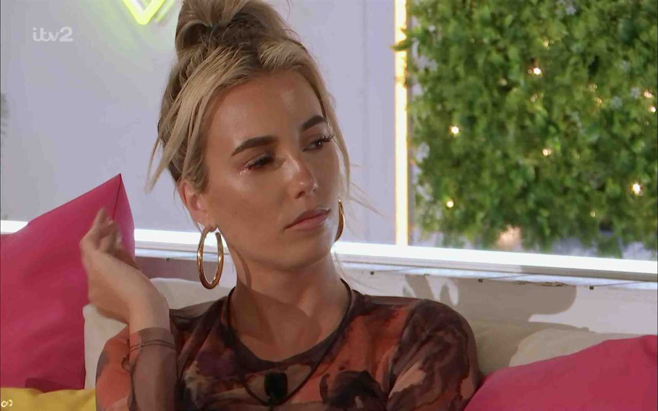 Ron and Lana hold crisis talks as their Love Island romance hangs by a thread