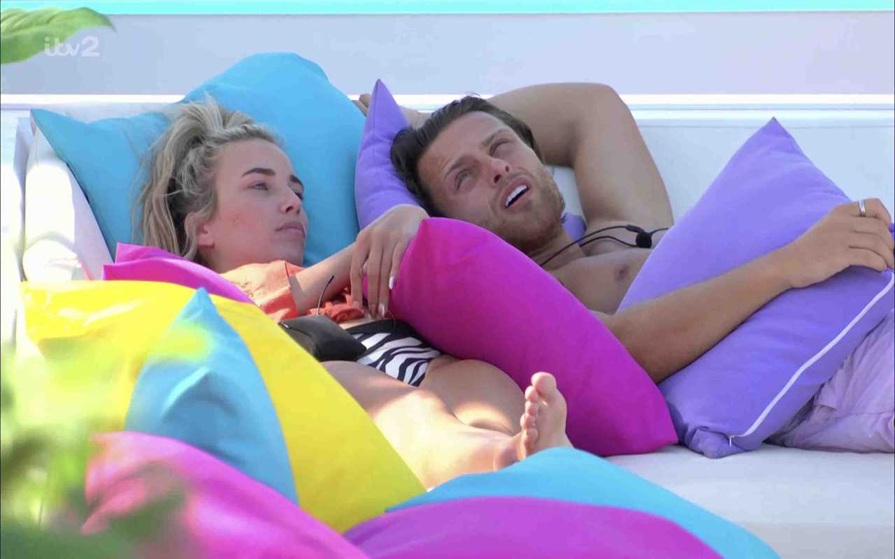 Ron and Lana hold crisis talks as their Love Island romance hangs by a thread