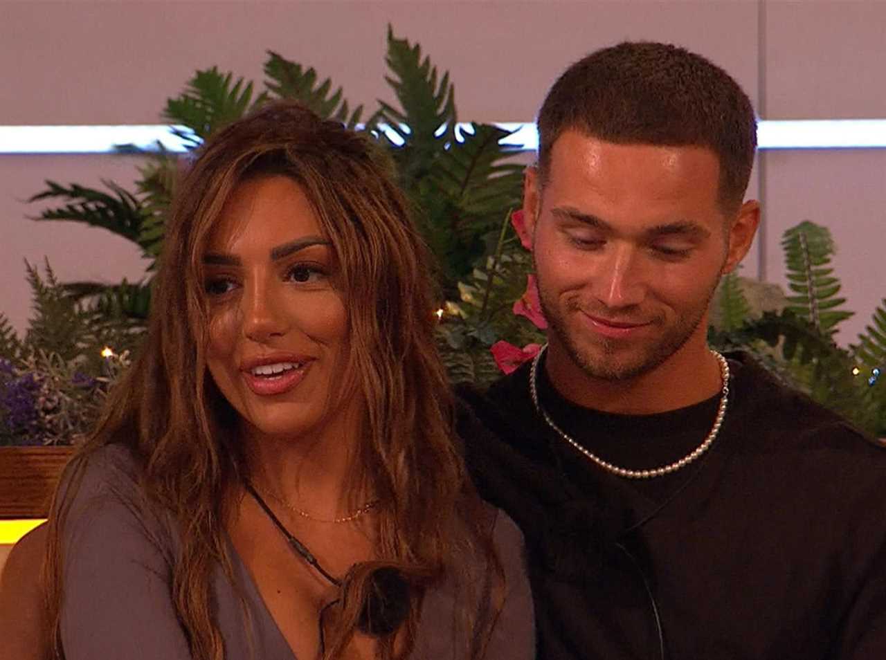 Love Island fans spot secret sign Tanyel is ‘in love’ with Ron after telltale moment