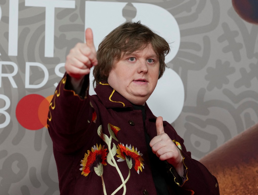 Lewis Capaldi reacts to Mo Gilligan’s Brit Award blunder with hilarious response