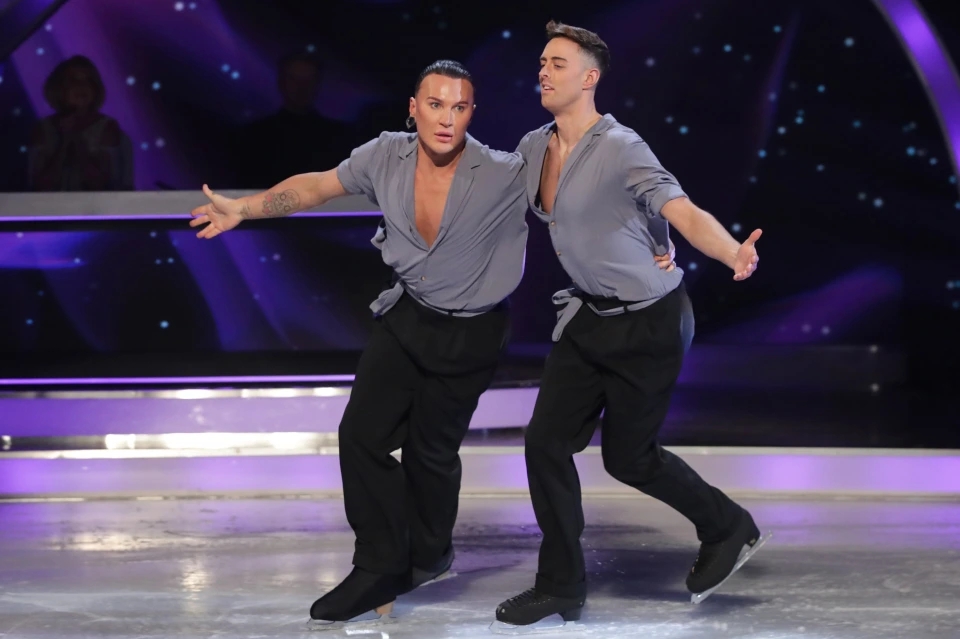 Dancing On Ice star suffers nasty accident just moments before performance