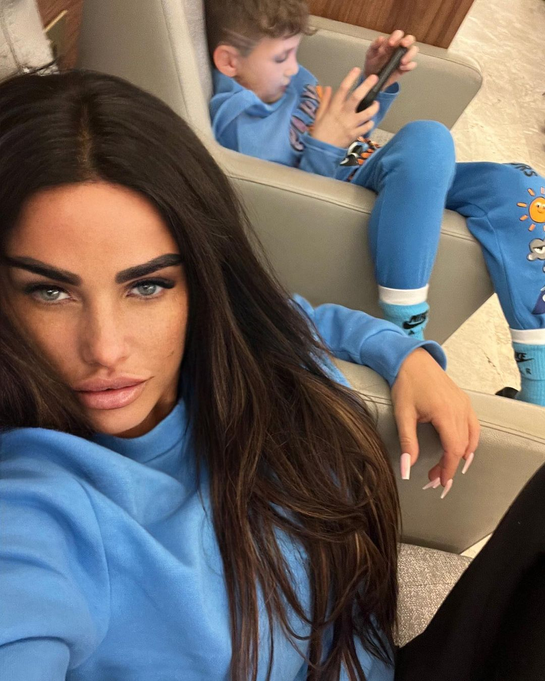 Katie Price tries to flog her old heels at bargain prices after splurging on £12k business class flights to Thailand