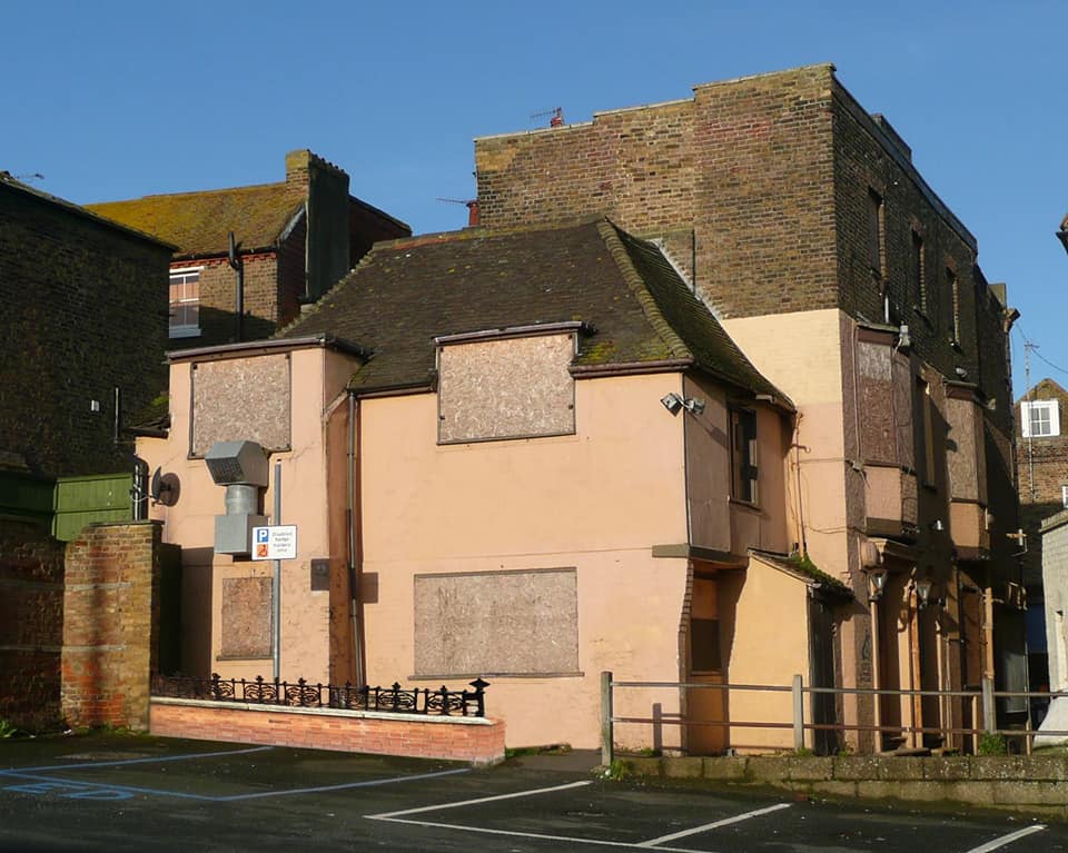 Homes Under the Hammer makes history with record-breaking BBC restoration project