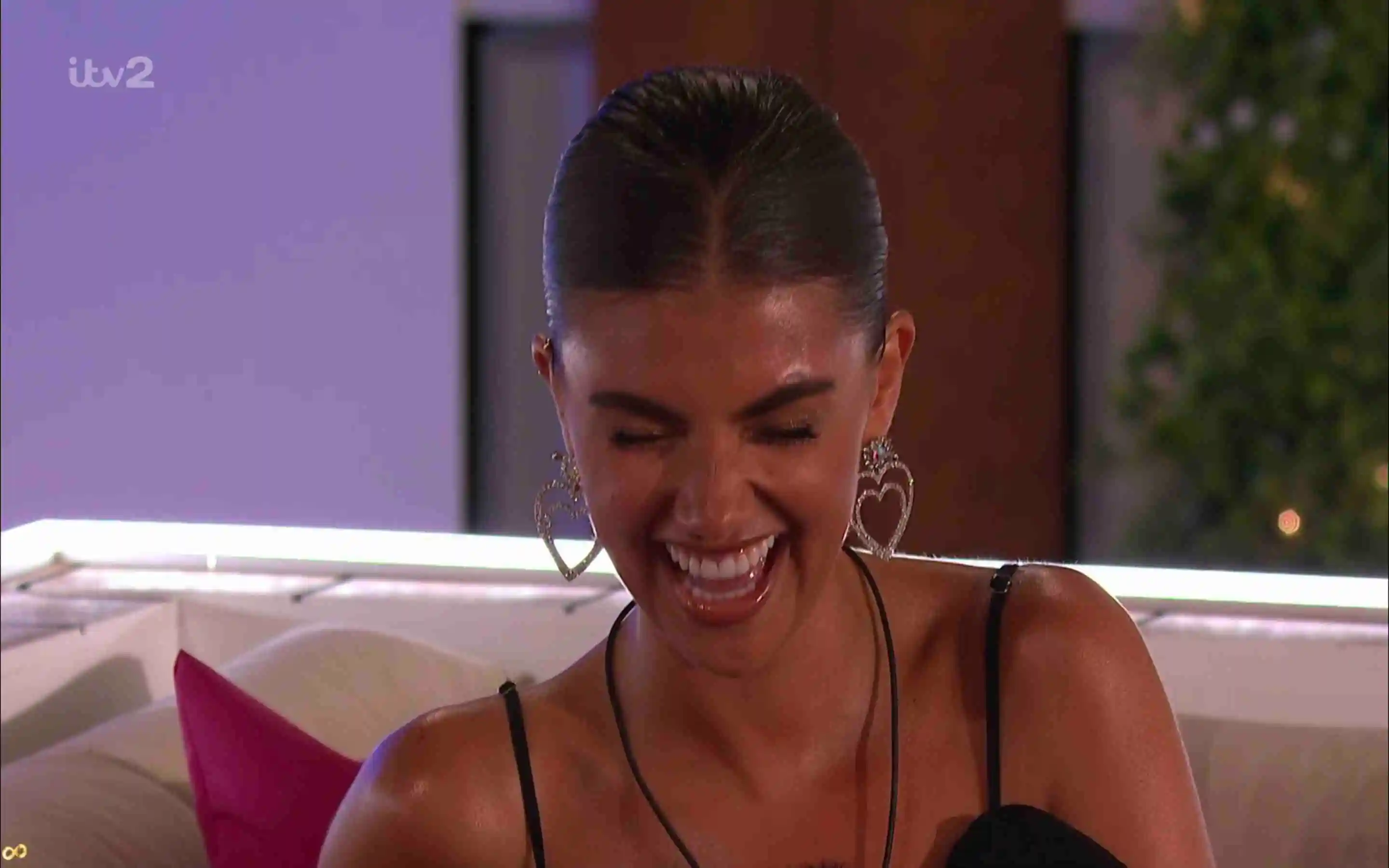 Love Island fans all have same complaint after boys win back girls with ‘cringey’ stunts