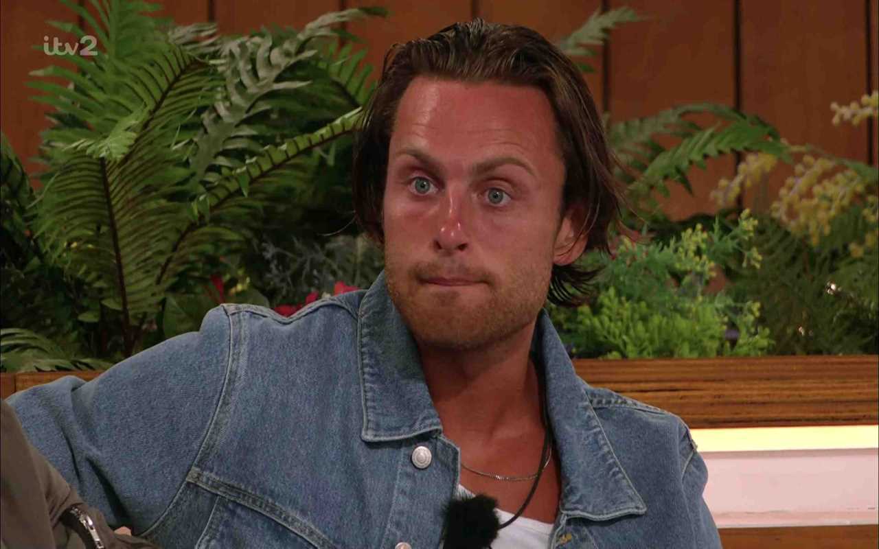 Love Island viewers turn on Casey as he gives massive clue he’s ‘got the ick’ with Claudia