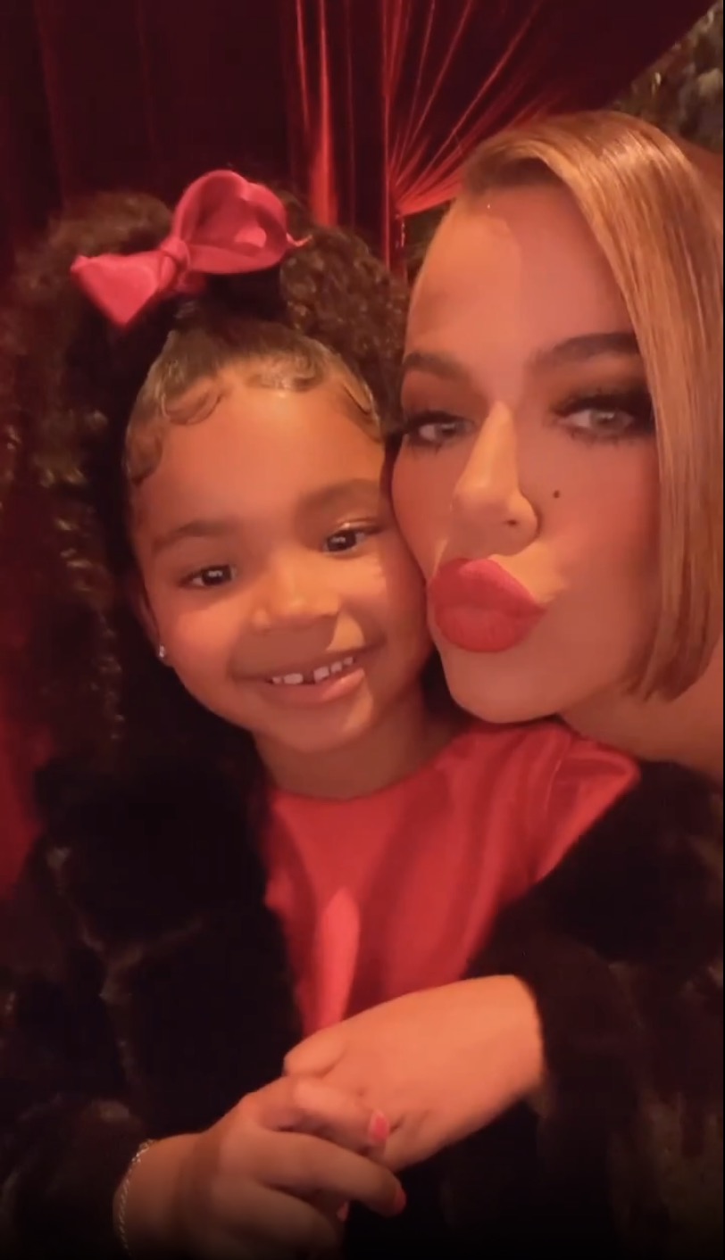 Khloe Kardashian shares new photo of daughter True, 4, towering over her niece Dream, 6, on girls’ adorable playdate