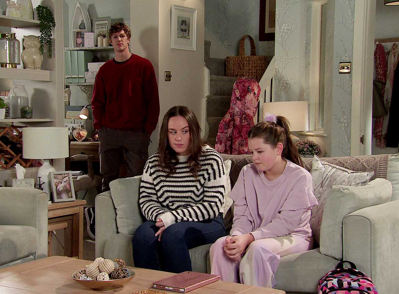 Faye Windass forced into emotional reunion in Coronation Street