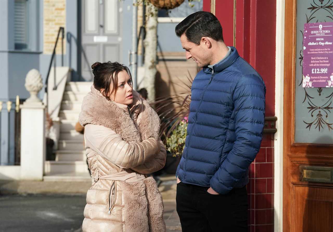 Whitney Dean struggles to cope after losing daughter Peach in EastEnders