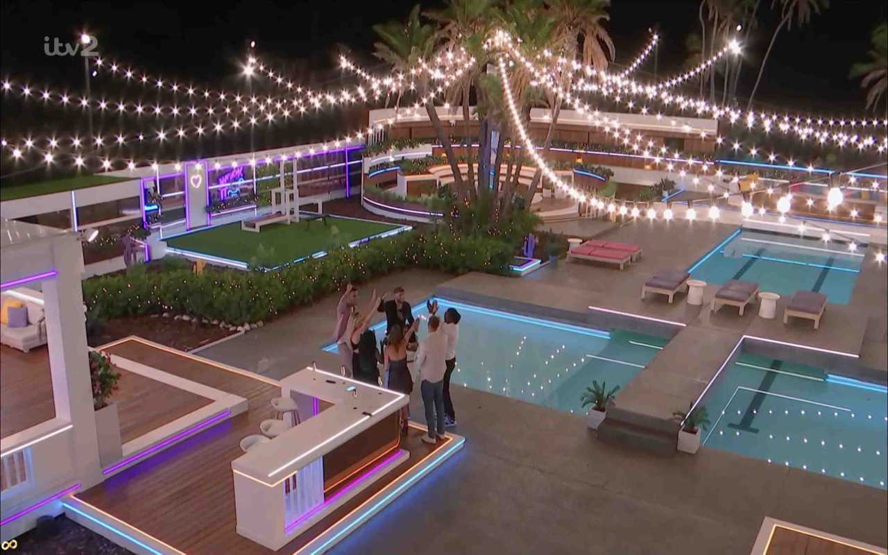 Former Love Island star heads into the villa a day before the final