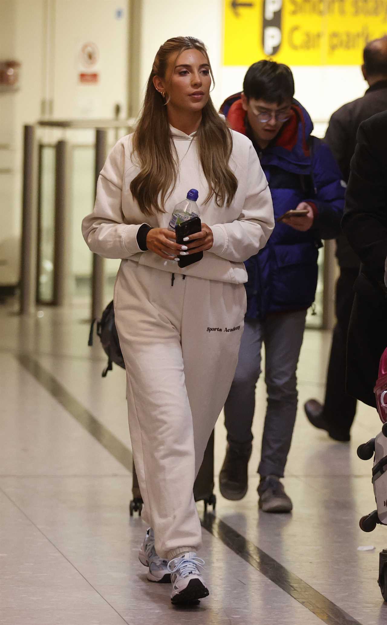 Dumped Love Islanders Will, Jessie, Casey and Rosie mobbed by fans as they arrive back in the UK after missing final