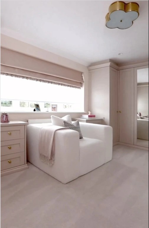 Sam Faiers gives fans a rare glimpse inside £2.25m family home as she reveals amazing room transformation