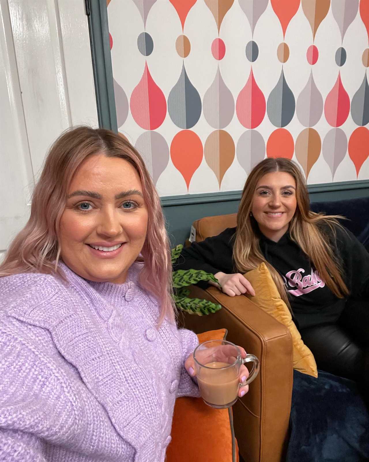 Gogglebox star Ellie Warner shows off dramatic new hair transformation