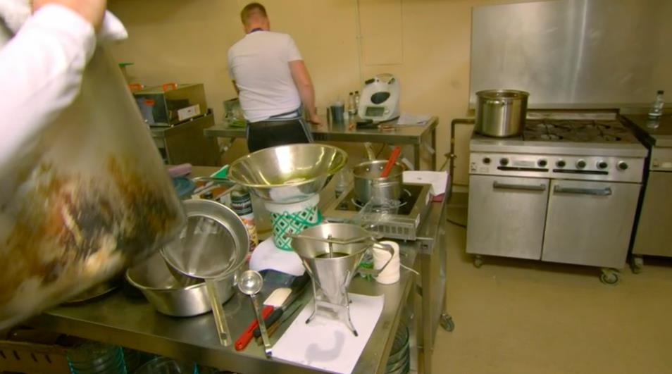 Shocked Great British Menu fans all have the same complaint about the series finale’s ‘ridiculous’ kitchen
