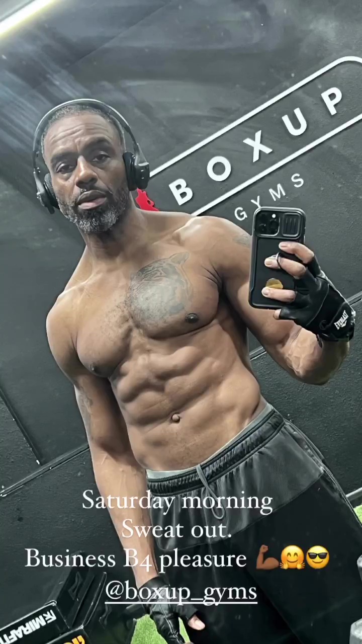 Casualty’s Charles Venn, 49, stuns fans with extremely ripped physique in sweaty gym selfie