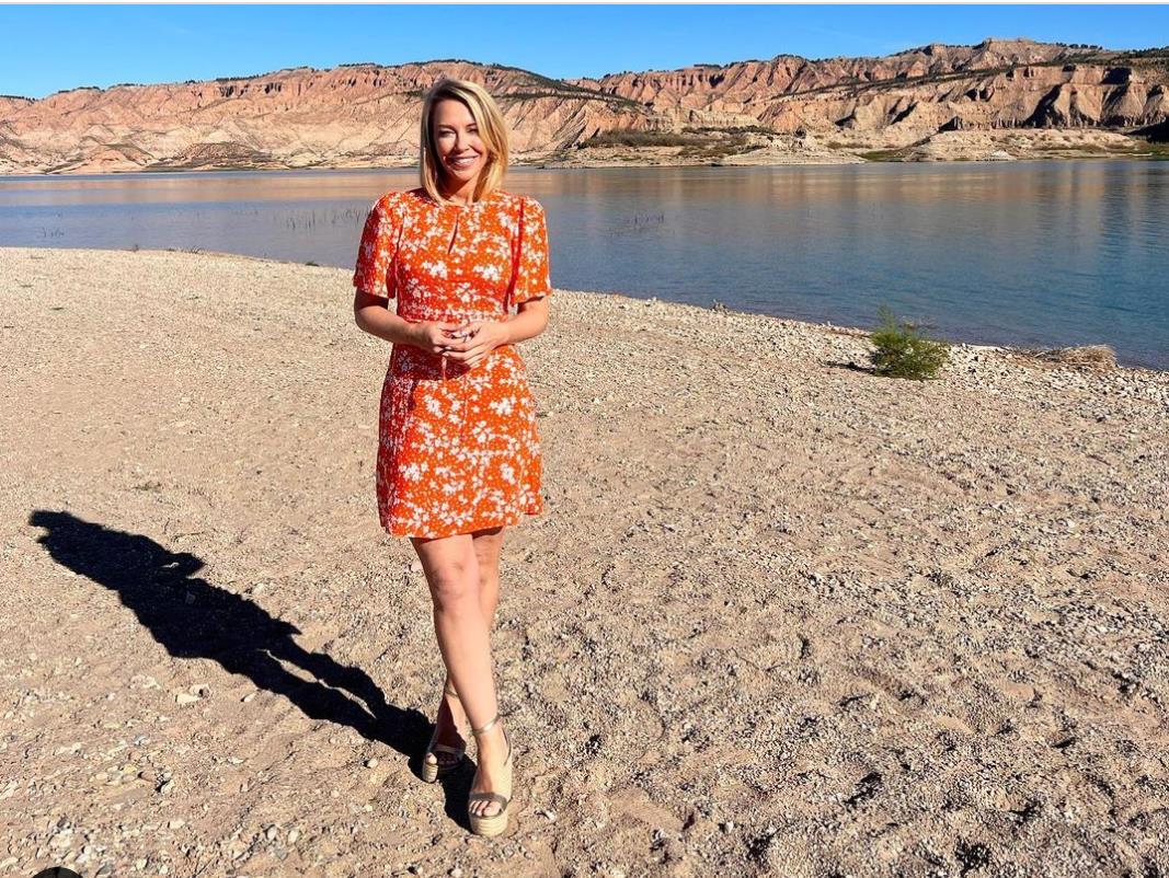 A Place in the Sun’s Laura Hamilton dazzles fans with ‘gorgeous’ minidress pic from travel show