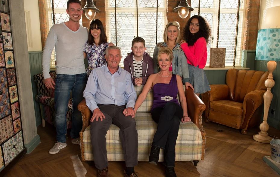 Inside Hollyoaks’ Osborne family from Jack to Darren