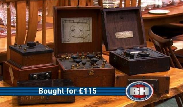 ‘Hurt’ Bargain Hunt couple gasps ‘ouch!’ as auction takes disastrous turn in toe-curling scenes