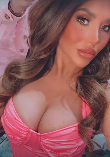 Towie’s Chloe Brockett shows her famous exes what they’re missing as she glams up in low-cut pink top