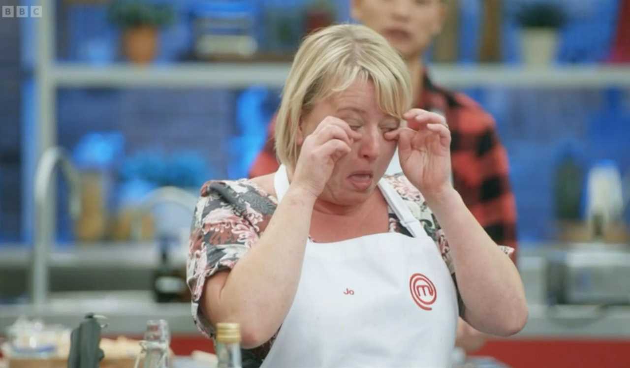 MasterChef contestant breaks down in floods of tears as John Torode attacks her onion bhaji pie