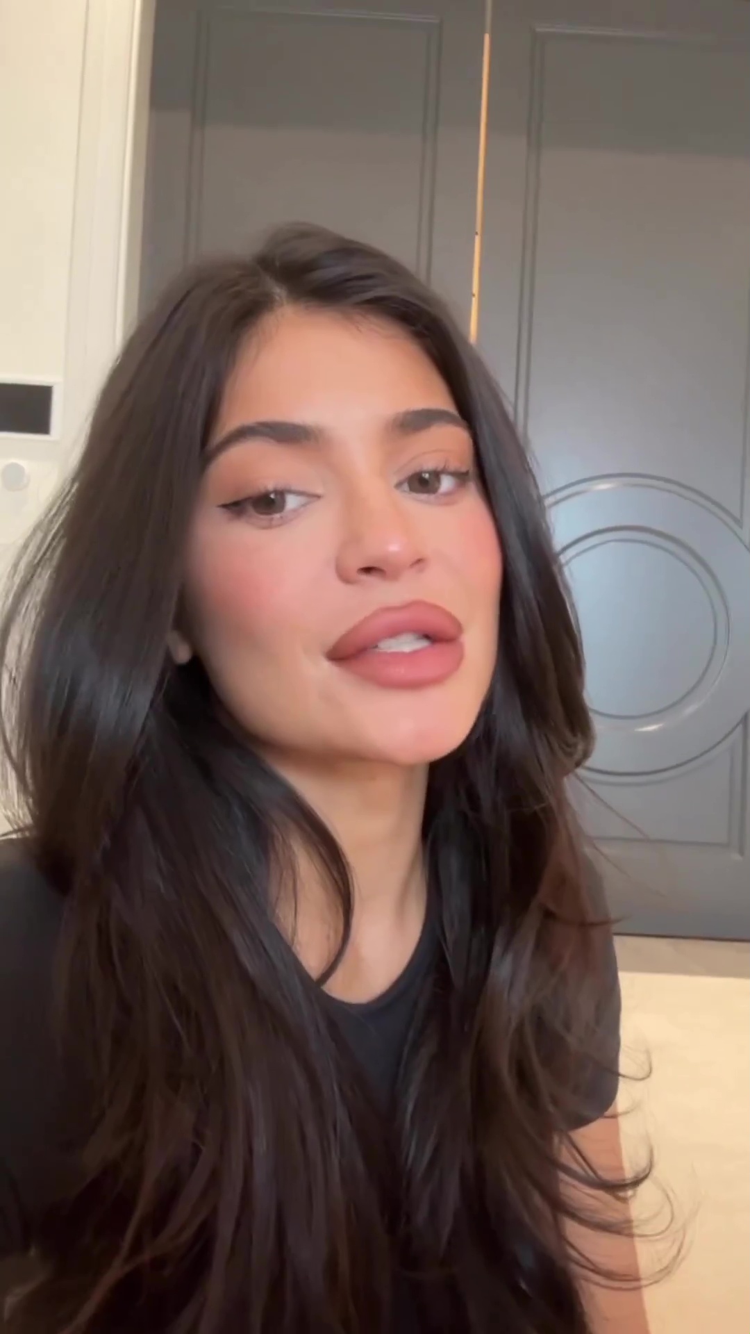 Kylie Jenner critics mock star’s new selfie that ‘looks like a mugshot’ and accuse her of ‘going overboard’ with Botox