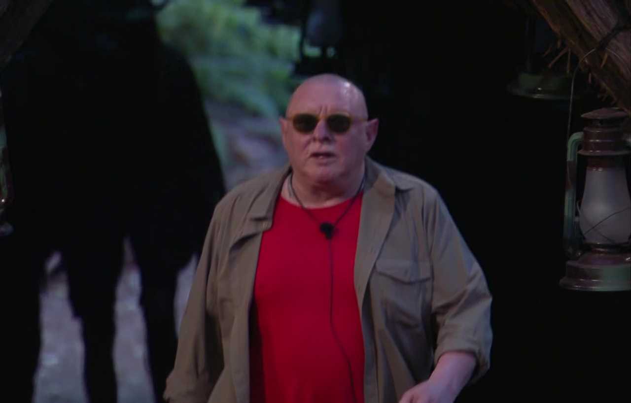 I’m A Celeb spoiler: Shaun Ryder left screaming in pain as he wakes up camp in agony