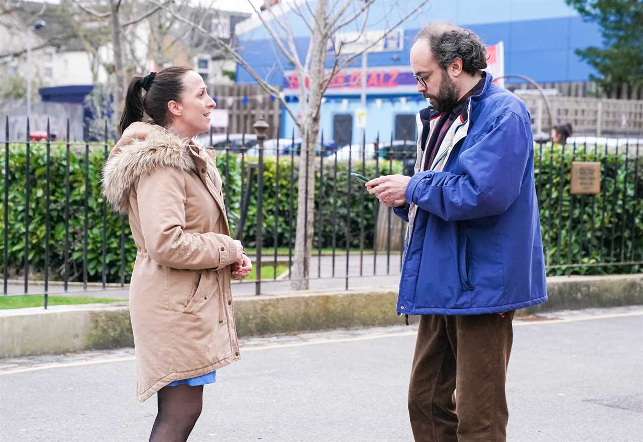 Sonia Fowler grows closer to Reiss as he hides huge secret in EastEnders