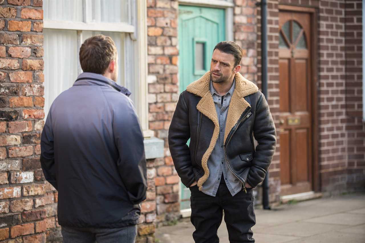 ITV Coronation Street fans terrified Paul Foreman will be murdered after crossing gangster Damon Hay