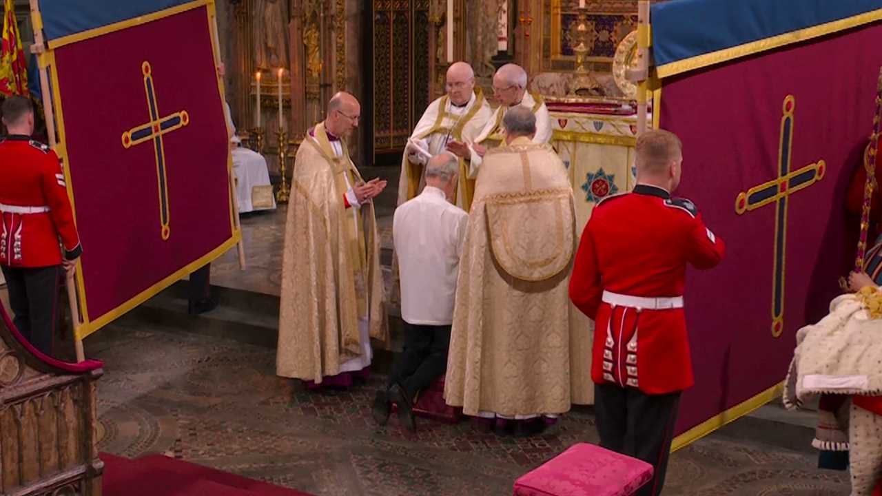 Prince William seals dad King Charles’ coronation with a kiss as he vows loyalty to his father