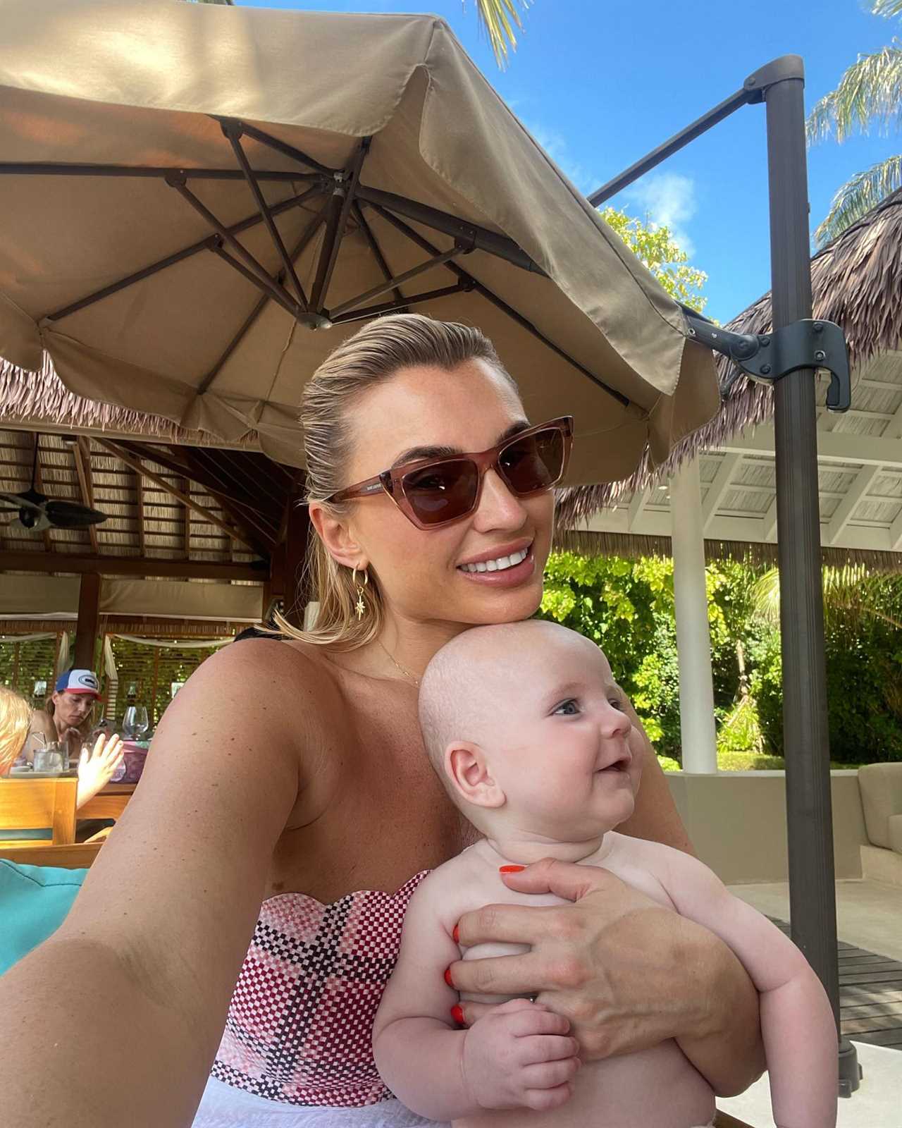 Billie Faiers shows off tiny waist five months after giving birth to third baby as she strips to bikini in luxury villa